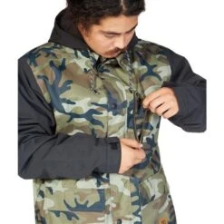 DC Shoes Men's Bandwidth Jacket -Ski Sales Shop fw23 dc mensbandwidthjacket woodlandcamogreen 5