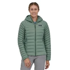 Patagonia Women's Down Sweater Hoody -Ski Sales Shop pat 84712 hemlock model1